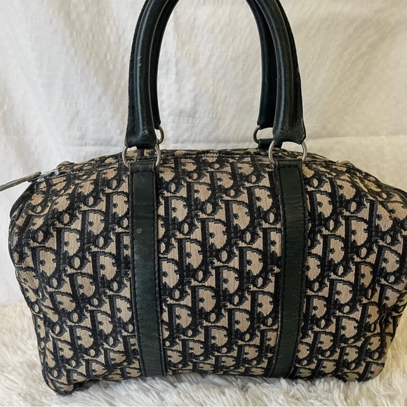 Dior Handbags - 🎉🌸VINTAGE AUTHENTIC DIOR BOSTON TROTTER👜